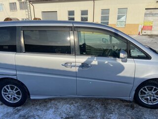 2006 Honda Stepwgn III, серый, 900000 рублей, вид 4