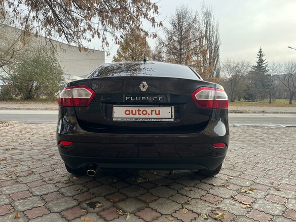 2014 Renault Fluence I Рестайлинг, коричневый, 900000 рублей - вид 4