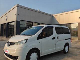2015 Nissan NV200, белый, 1399999 рублей, вид 1