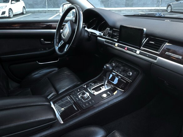 2007 Audi A8 Long II (D3) Рестайлинг 2, серебристый, 1100000 рублей - вид 9