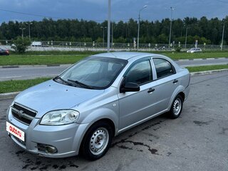 2011 Chevrolet Aveo I Рестайлинг, серый, 390000 рублей, вид 3
