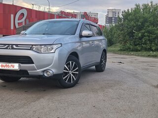 2012 Mitsubishi Outlander III, серебристый, 1735000 рублей, вид 2