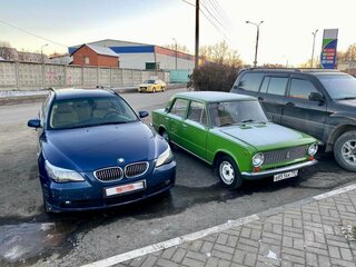2005 BMW 5 серии 530xi V (E60/E61), синий, 690000 рублей, вид 3