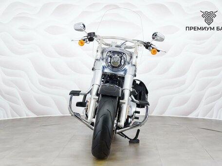 2017 Harley-Davidson Fat Boy, чёрный, 1849000 рублей, вид 4