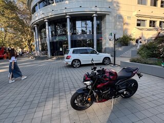 2023 Triumph Street Triple, красный, 1200000 рублей, вид 3