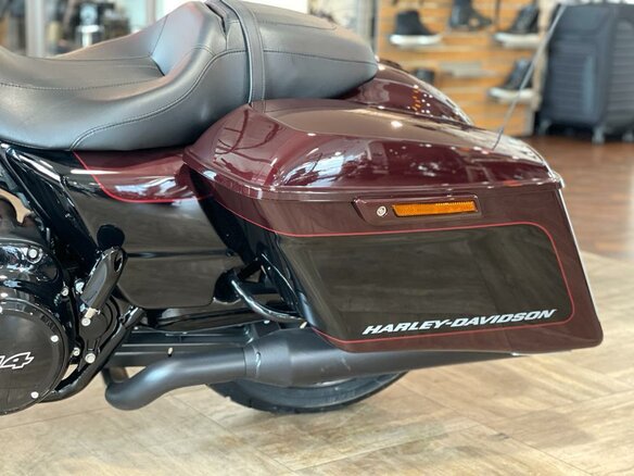 2022 Harley-Davidson Street Glide, пурпурный, 3600000 рублей - вид 23