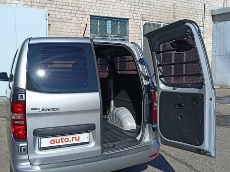 2019 Hyundai Grand Starex, серый, 4520000 рублей, вид 1