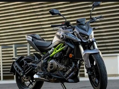 2025 QJMotor SRK 400, чёрный, 406000 рублей, вид 2