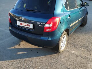 2012 Skoda Fabia II Рестайлинг, синий, 790000 рублей, вид 3