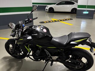 2019 Kawasaki Z 650, чёрный, 530000 рублей, вид 3