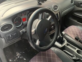 2009 Ford Focus II Рестайлинг, серебристый, 470000 рублей, вид 4