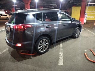 2015 Toyota RAV4 IV (XA40), серый, 1850000 рублей, вид 4