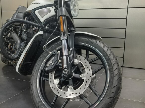 2016 Harley-Davidson V-Rod, белый, 1680000 рублей - вид 14