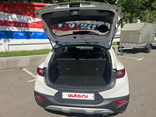 2018 Kia Stonic I, белый, 1650000 рублей, вид 2