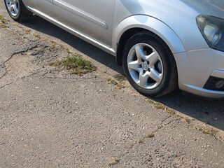 2007 Opel Zafira B, серебристый, 650000 рублей, вид 3