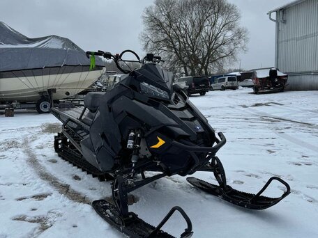 2019 Polaris 850 PRO-RMK, чёрный, 950000 рублей, вид 1