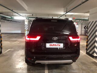 2022 Toyota Land Cruiser 300 Series, чёрный, 13490000 рублей, вид 4