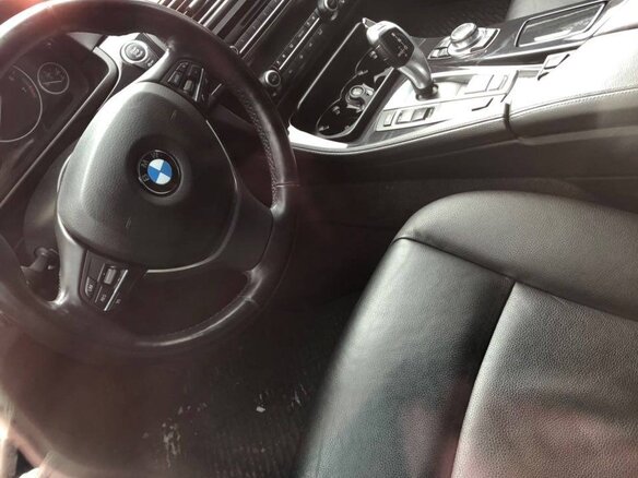 2012 BMW 5 серии 520i VI (F10/F11/F07), белый, 1800000 рублей - вид 1