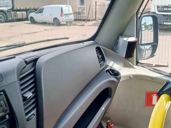 2016 Iveco Daily, синий, 1800000 рублей - вид 7