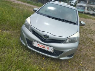 2013 Toyota Vitz III (XP130), серый, 698500 рублей, вид 1