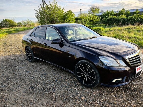 2010 Mercedes-Benz E-Класс 200 5G-Tronic IV (W212, S212, C207), коричневый, 1450000 рублей