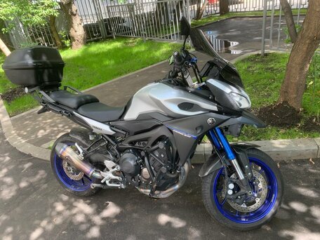 2015 Yamaha MT-09 Tracer (FJ-09), серебристый, 600000 рублей, вид 2
