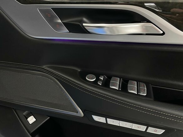 2017 BMW 7 серии 740e VI (G11/G12), серебристый - вид 28