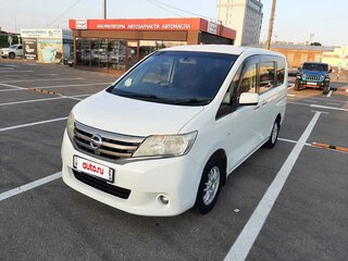 2011 Nissan Serena IV (C26), белый, 1170000 рублей, вид 1
