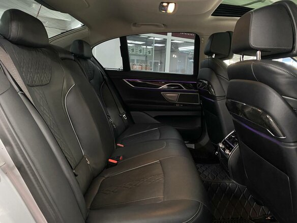 2017 BMW 7 серии 740e VI (G11/G12), серебристый - вид 39