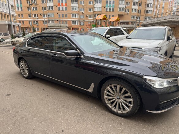 2017 BMW 7 серии Long 730Ld xDrive VI (G11/G12), чёрный, 4300000 рублей