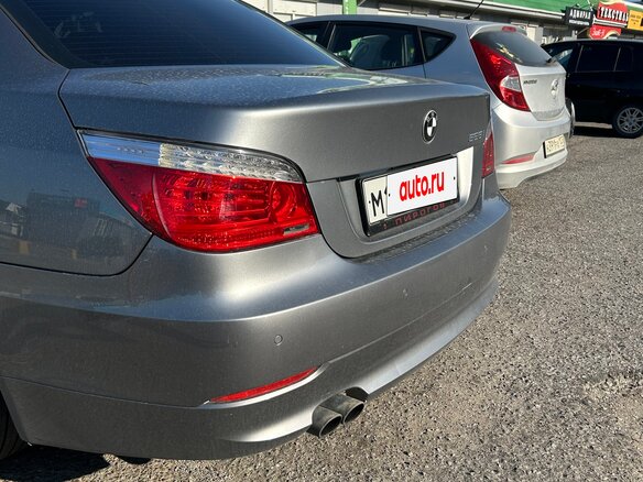 2008 BMW 5 серии 525i V (E60/E61) Рестайлинг, серый, 1300000 рублей - вид 13