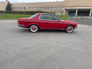 1979 Mercedes-Benz W123 230, красный, 2100000 рублей, вид 4