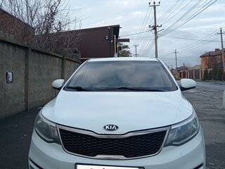 2015 Kia Rio 6-speed III, белый, 1070000 рублей, вид 1