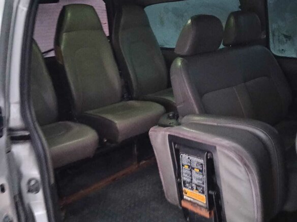 2007 Hyundai H-1 I Рестайлинг, серебристый, 1100000 рублей - вид 11