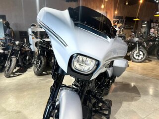 2024 Harley-Davidson Street Glide, чёрный, 3950000 рублей, вид 1