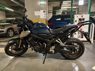 2022 Honda CB 650R, синий, 800000 рублей, вид 5