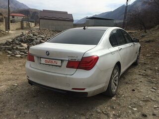 2009 BMW 7 серии 730d V (F01/F02/F04), белый, 1850000 рублей, вид 2