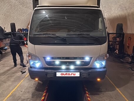 2016 Fuso (Mitsubishi) Canter, белый, 3000000 рублей, вид 1