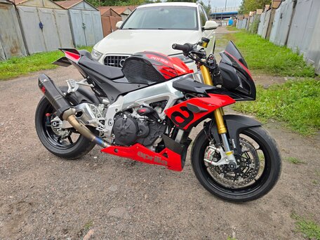 2019 Aprilia Tuono V4, красный, 1149000 рублей, вид 1