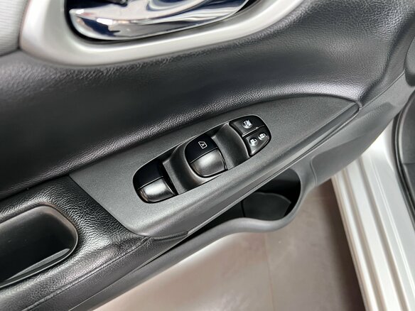 2015 Nissan Sentra VII (B17), серебристый - вид 13