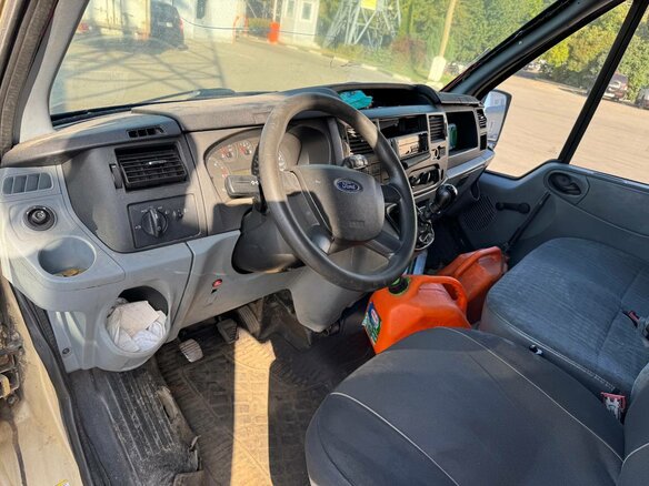 2013 Ford Transit, бежевый, 750000 рублей - вид 2