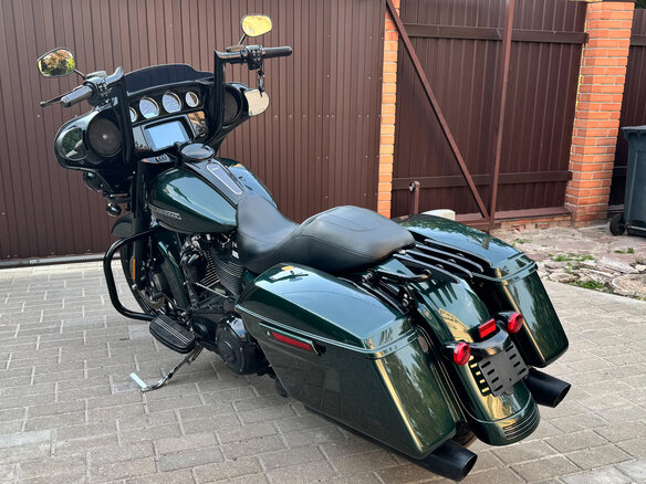 2018 Harley-Davidson Street Glide, зелёный, 1350000 рублей - вид 9