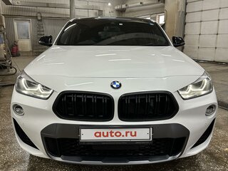 2018 BMW X2 sDrive18i I (F39), белый, 1900000 рублей, вид 2