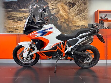 2025 KTM 1290 Super Adventure R, синий, 2249900 рублей, вид 2