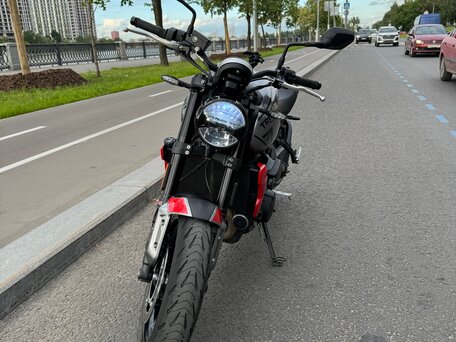 2022 Triumph Trident 660, серый, 850000 рублей, вид 5