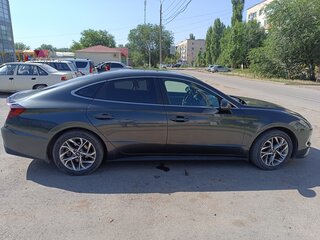 2020 Hyundai Sonata VIII (DN8), серый, 1900000 рублей, вид 5
