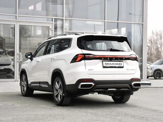 2025 Geely Okavango I Рестайлинг, белый, 3908990 рублей, вид 4