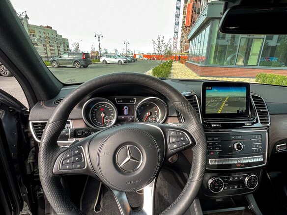 2017 Mercedes-Benz GLS 350 d I (X166), чёрный, 6490000 рублей - вид 8