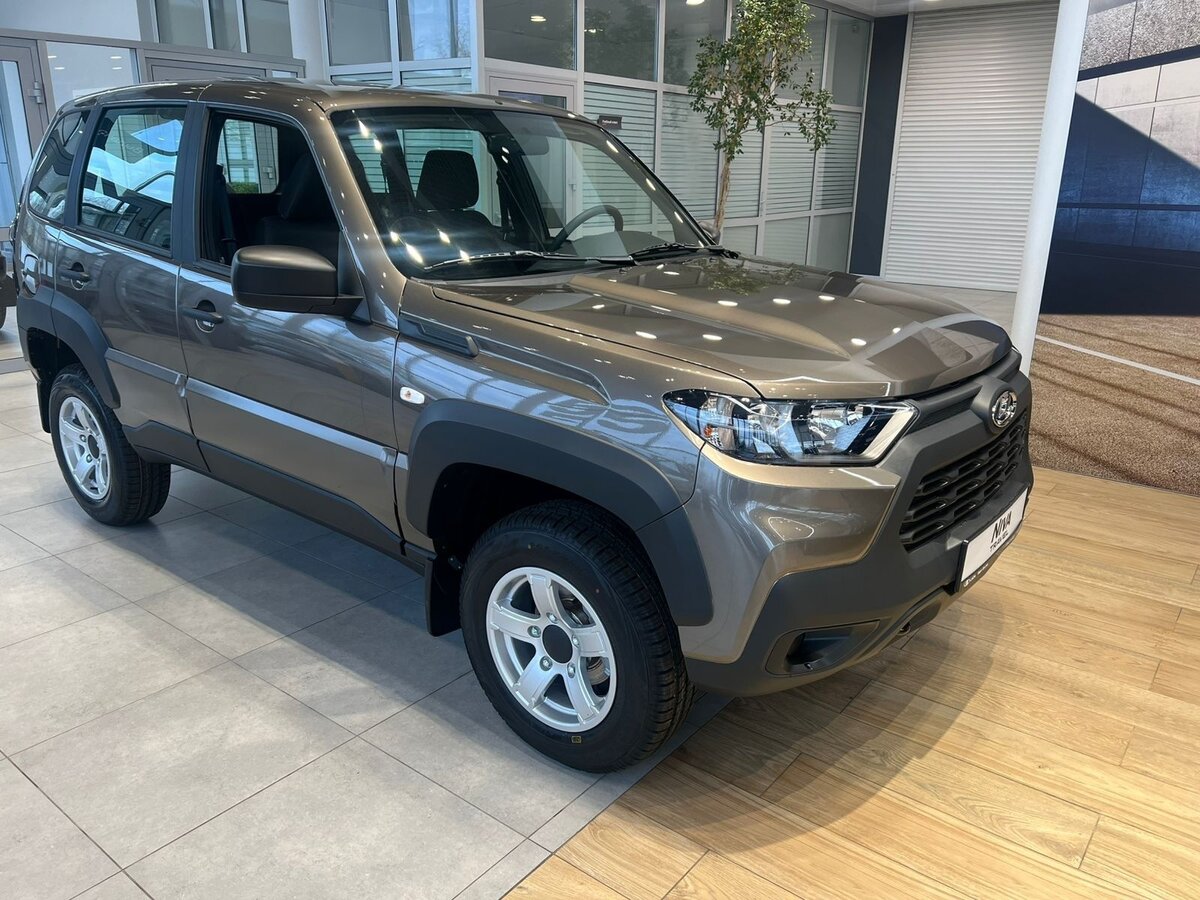 Открыть фотографии: Lada (ВАЗ) Niva Travel I