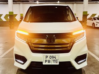 2021 Honda Stepwgn Spada V Рестайлинг, белый, 3050000 рублей, вид 1